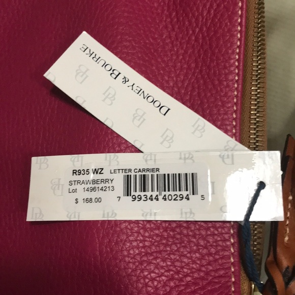 Dooney & Bourne NWT Letter Carrier Pebble Grain - Picture 5 of 7